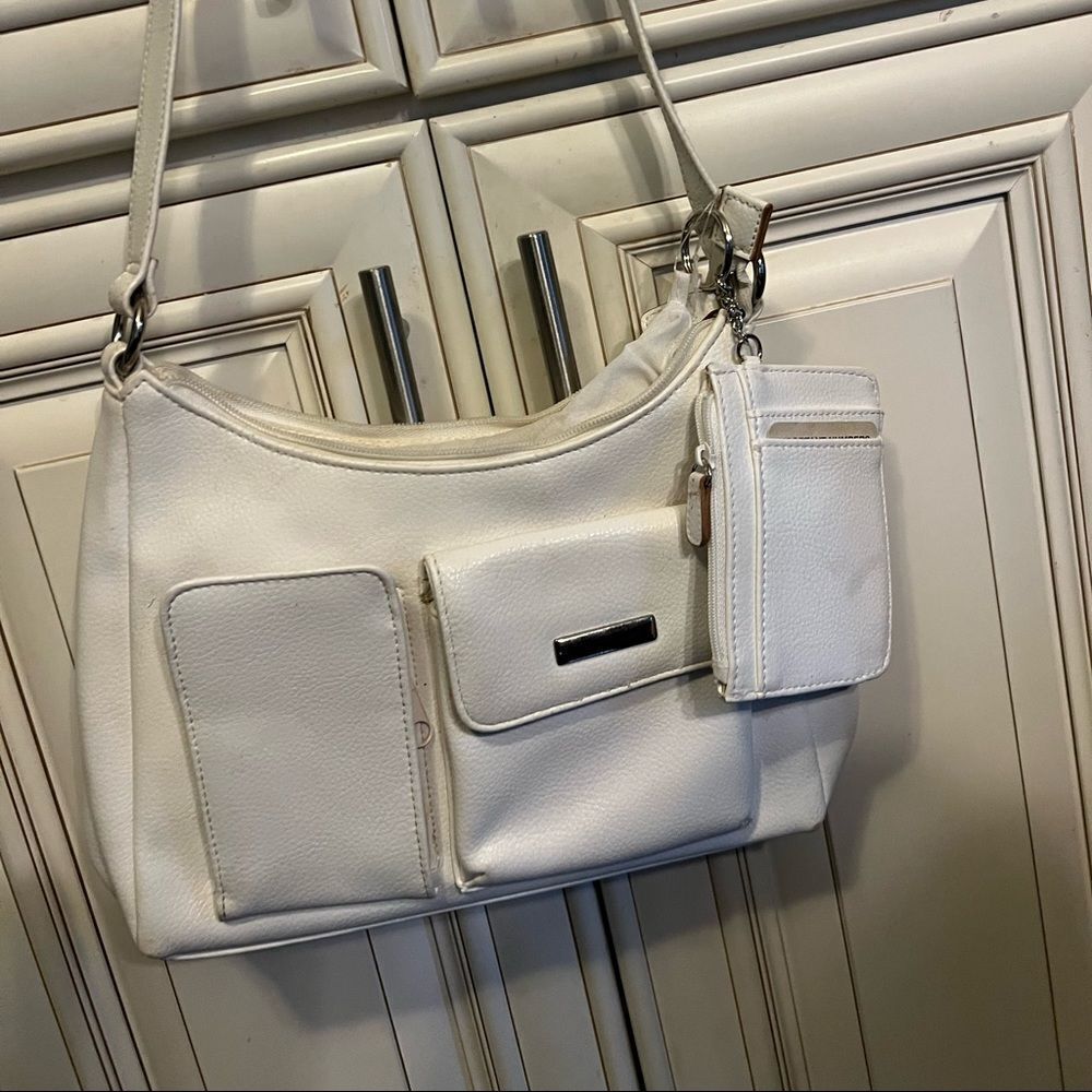 White shoulder handbag with side wallet